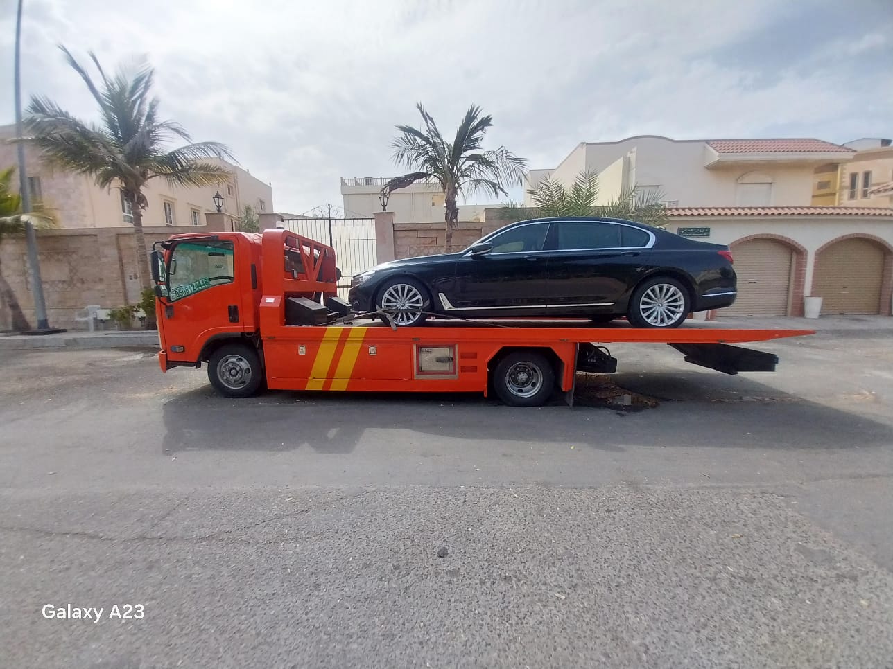 نقل سيارات BMW مع سطحة الطائف - أفضل شركة نقل سيارات فاخرة